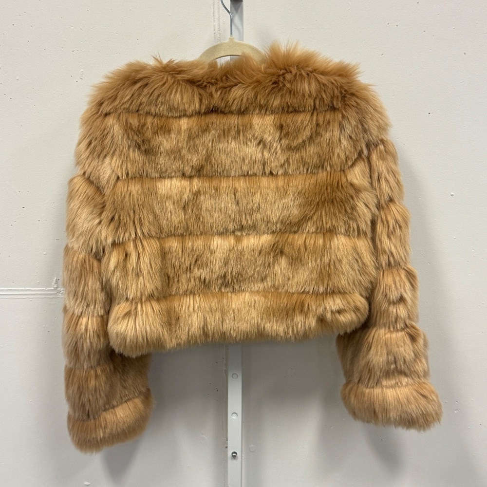 Naked Wardrobe Faux Fur Cropped Jacket Tan HDJ8966 Tiered Shaggy Glam Mob Wife - Picture 2 of 9